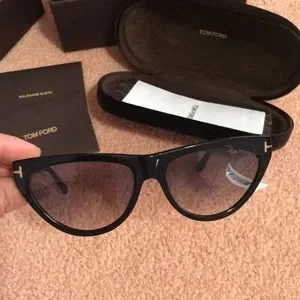 Tom Ford black cat/eye sunglasses (Amber) brand new Tom Ford Amber-02 TF990 ECO 01B Black Cat Eye Sunglasses  main image 3